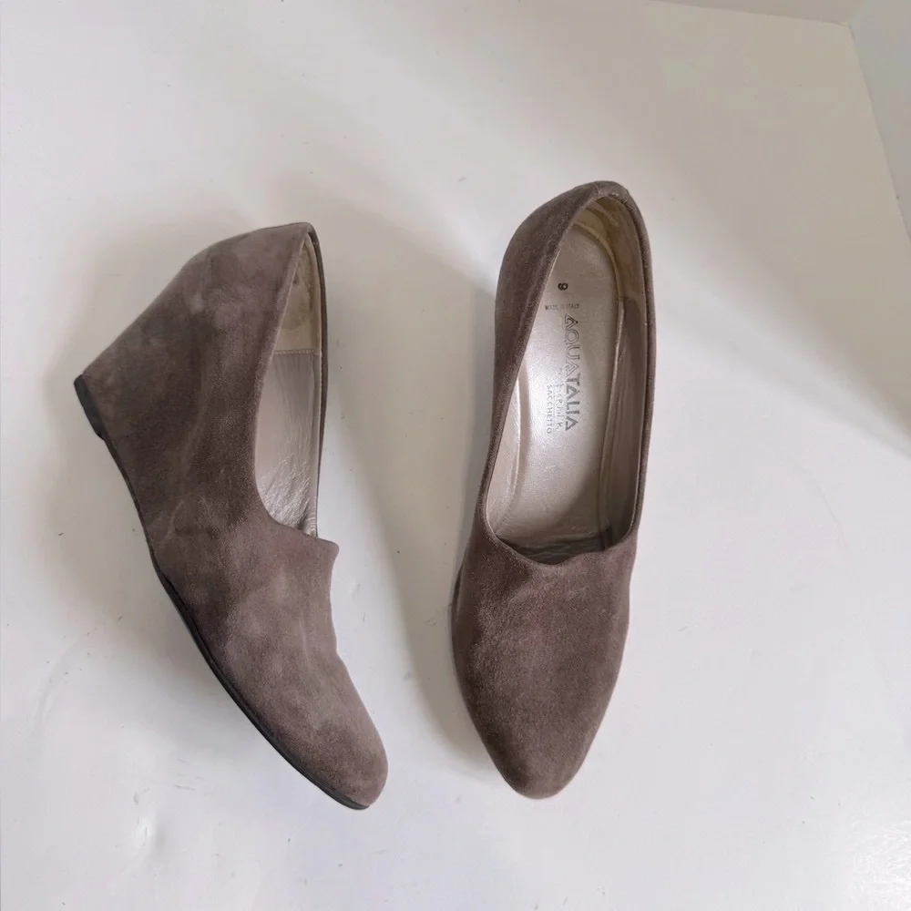Aquatalia Women's Brown Suede Wedge Pumps Size 9